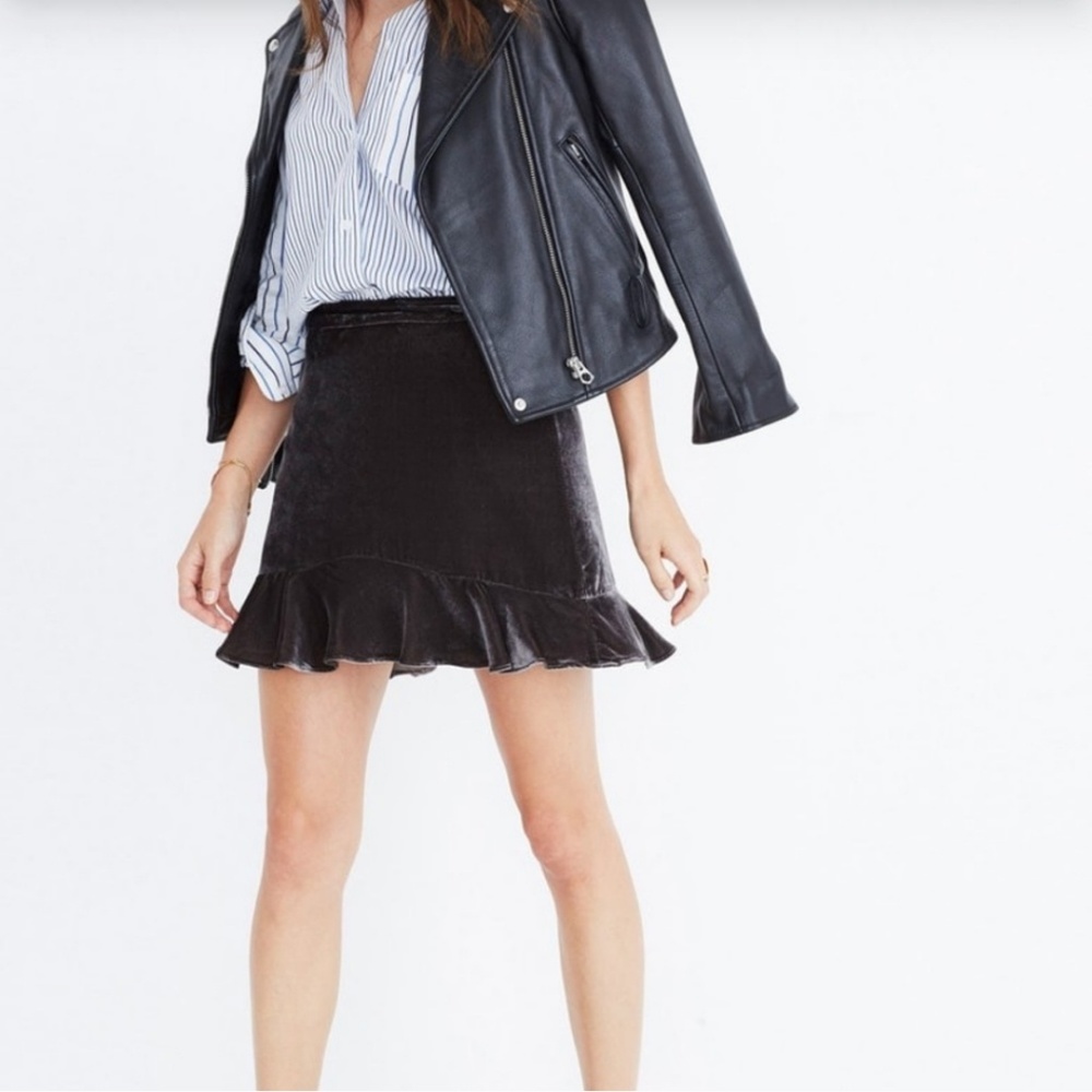 Velvet skirt